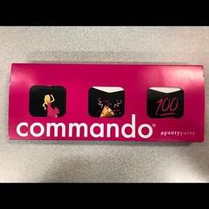 NEW! COMMANDO 3 seamless undies - Emoji Edition.